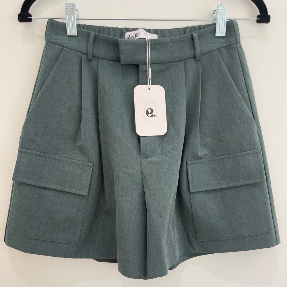 New Revolve Elodie High Rise Dressy Shorts Green Cargo small